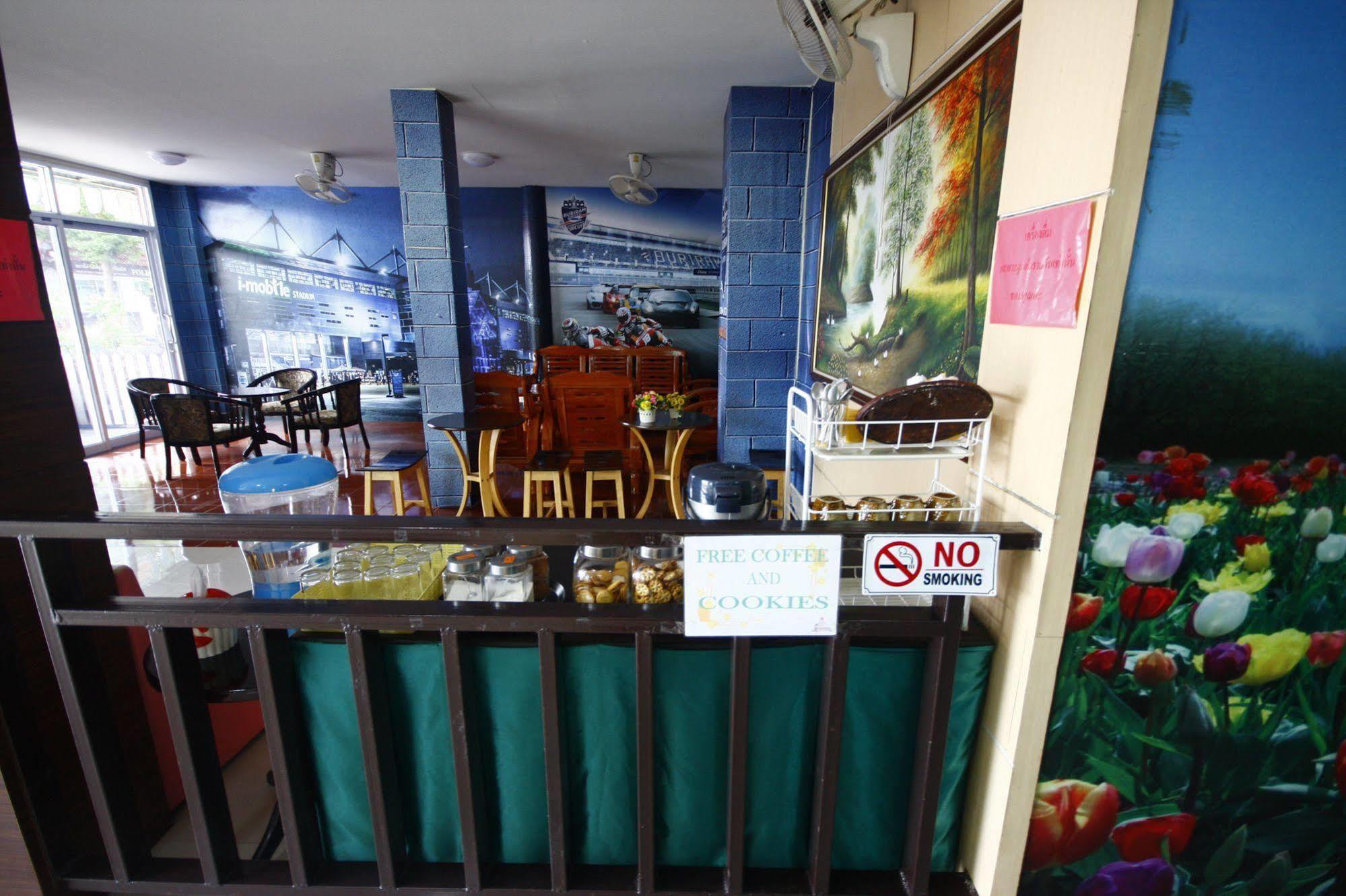 武里南加罗因森旅馆公寓式酒店 外观 照片